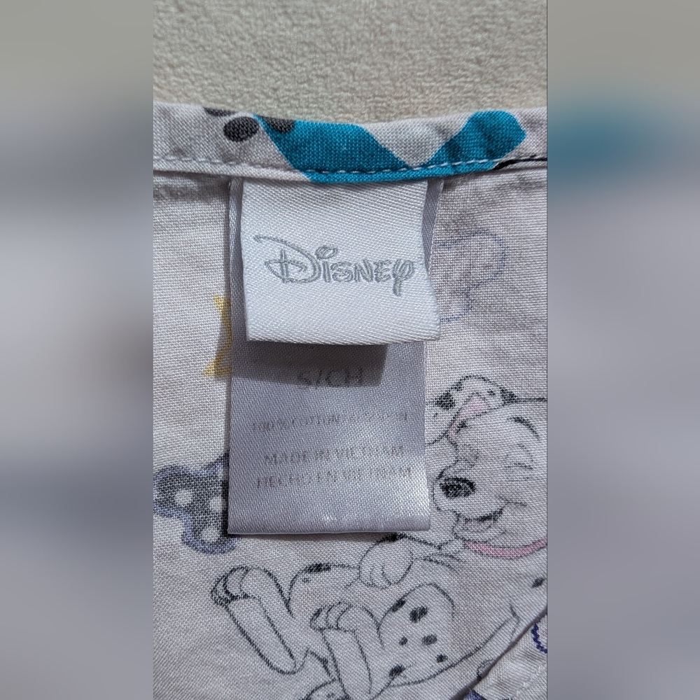 Disney 101 Dalmatians Scrub Top Cotton V-Neck Nurse Vet Uniform Size S - Picture 5 of 10